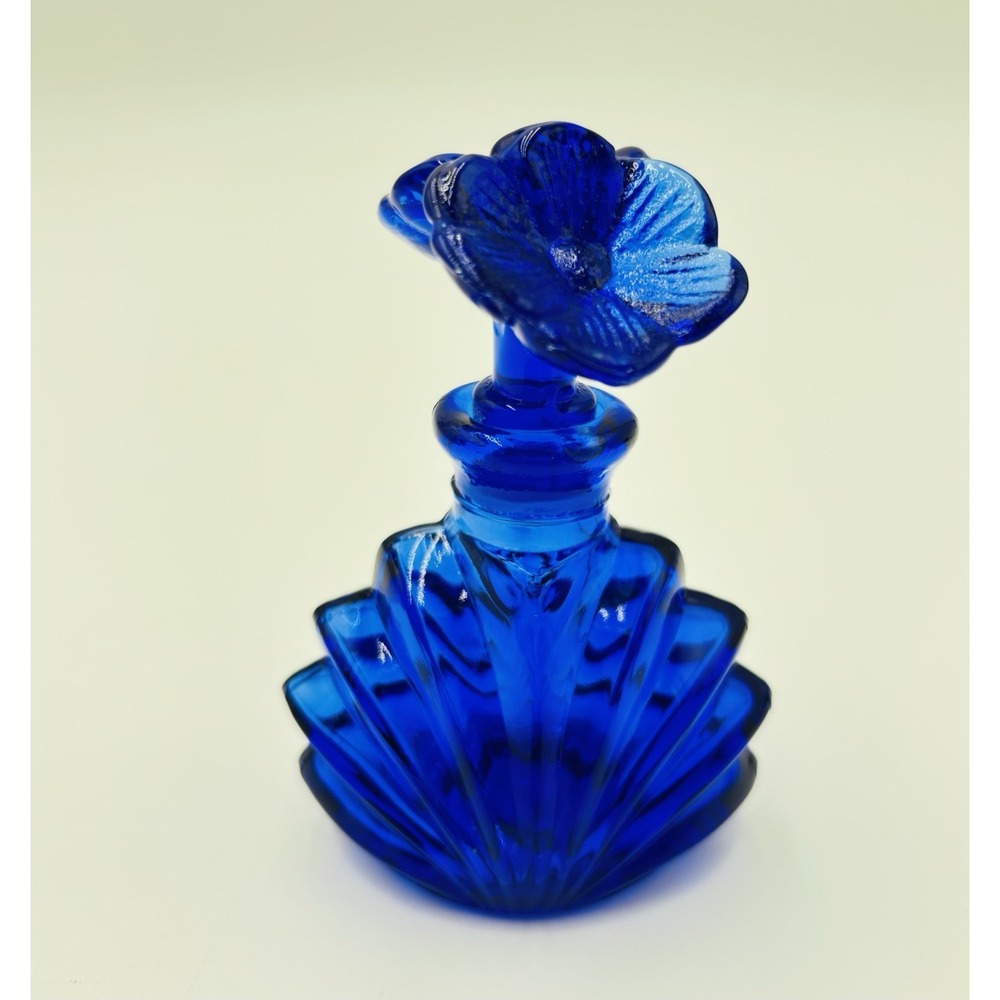Vintage Cobalt Blue Glass Perfume Bottle Flower Stopper Shell Fan Taiwan 4"
